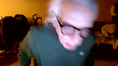 Snapshot of tom112292014 chatting on 11.13.25 tom112292014 online show from 11.13.25