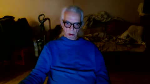 Snapshot of tom112292014 chatting on 11.20.25 tom112292014 online show from 11.20.25