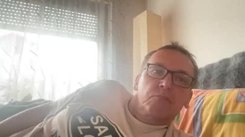 Tom online show from 10.18.25