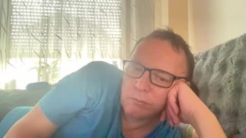 Tom online show from 10.21.25