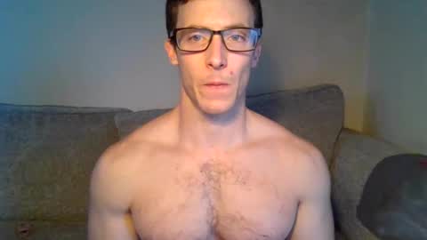 tom90ukx online show from 02.28.25