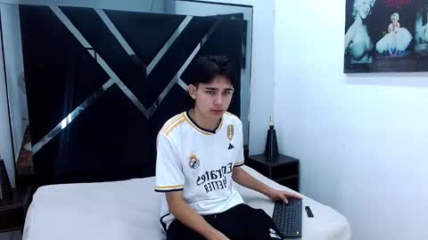 Snapshot of tom_0002 chatting on 12.05.25 tom_0002 online show from 12.05.25