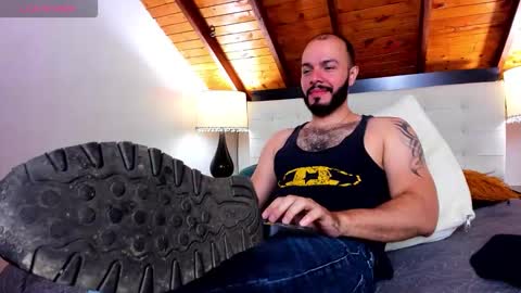   online show from 11.02.25