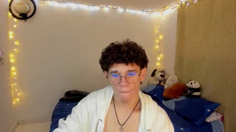 Snapshot of tom_blue10 chatting on 10.29.25 Tom Blue online show from 10.29.25