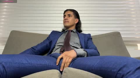 Snapshot of tom_blunt96 chatting on 01.31.25 TOM online show from 01.31.25