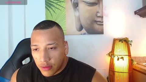 Snapshot of tom_muscle1 chatting on 02.07.25 Tom muscle1 online show from 02.07.25