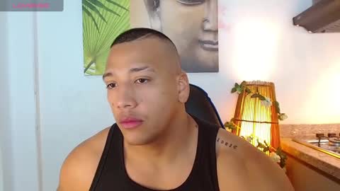 Snapshot of tom_muscle1 chatting on 02.09.25 Tom muscle1 online show from 02.09.25