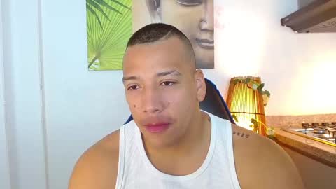 Snapshot of tom_muscle1 chatting on 02.14.25 Tom muscle1 online show from 02.14.25