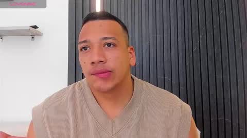 Snapshot of tom_muscle1 chatting on 09.12.25 Tom muscle1 online show from 09.12.25