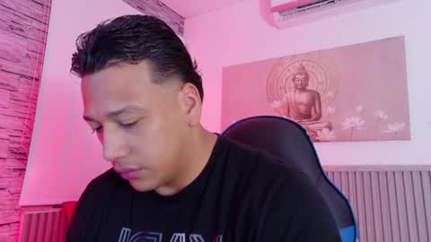 Tom muscle1 online show from 02.24.26