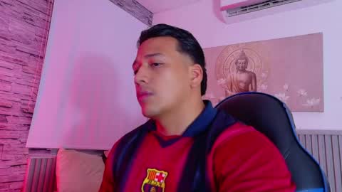 Tom muscle1 online show from 04.18.26