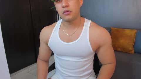 Snapshot of tom_sin_ chatting on 01.28.25 Tom Sin online show from 01.28.25