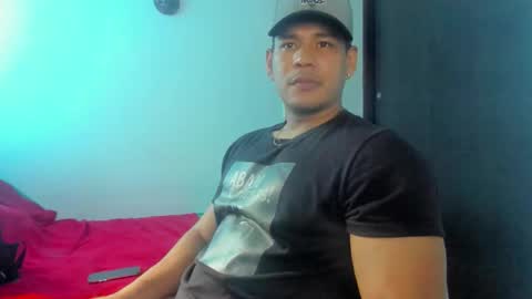 Snapshot of tom_sin_ chatting on 10.14.25 Tom Sin online show from 10.14.25