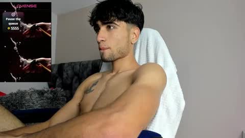 Snapshot of tom_walton chatting on 01.29.25 tom online show from 01.29.25