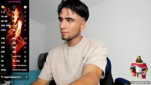 Snapshot of tom_walton chatting on 12.03.25 tom online show from 12.03.25