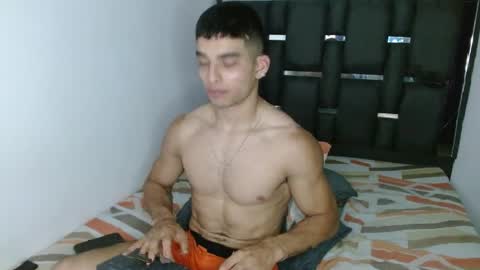 tomaz_18 online show from 04.06.26