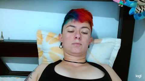 Snapshot of tomboyblue chatting on 02.09.25 Blue online show from 02.09.25