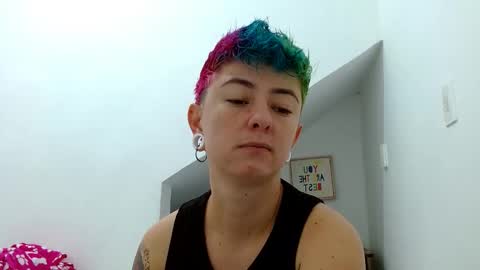 Snapshot of tomboyblue chatting on 11.05.25 Blue online show from 11.05.25