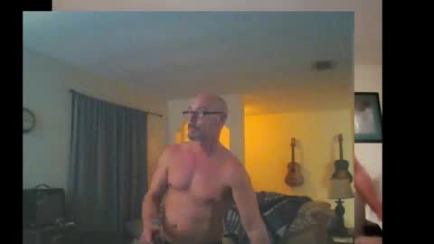 Snapshot of tomcatsawyer chatting on 12.03.25 sirmuggsalot online show from 12.03.25