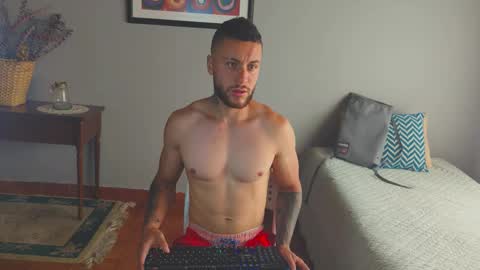 tomDavisXl online show from 03.03.26