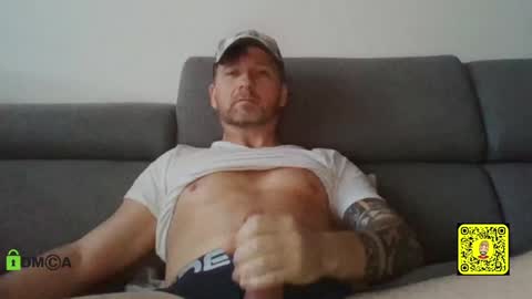 Snapshot of tomhardic chatting on 01.14.25 TOM online show from 01.14.25