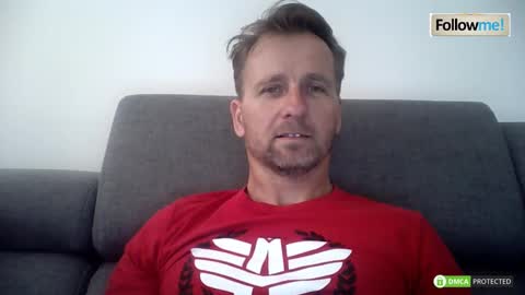 Snapshot of tomhardic chatting on 10.05.25 TOM online show from 10.05.25