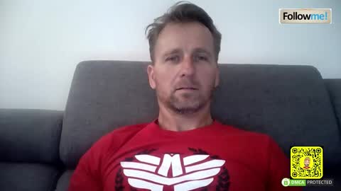 Snapshot of tomhardic chatting on 11.07.25 TOM online show from 11.07.25