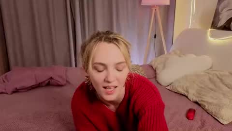 Snapshot of tomikavilandre chatting on 06.19.26 Lana online show from 06.19.26