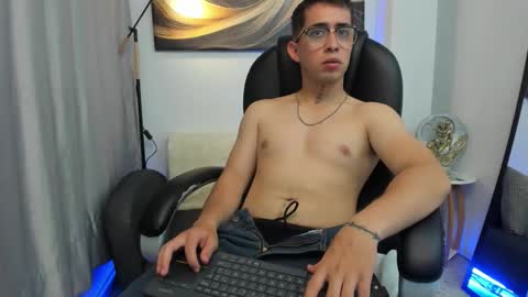 Snapshot of tommas_johnson chatting on 02.28.26 Tomas online show from 02.28.26