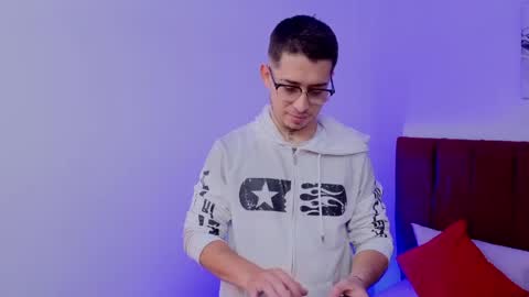 Tomas online show from 05.14.26