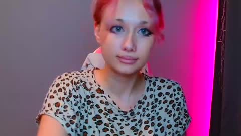 Snapshot of tommioo7 chatting on 02.01.25 Galadriel online show from 02.01.25