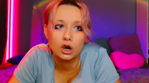 Snapshot of tommioo7 chatting on 02.16.25 Galadriel online show from 02.16.25