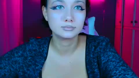 Snapshot of tommioo7 chatting on 10.14.25 Galadriel online show from 10.14.25