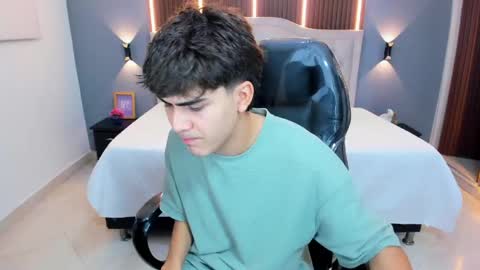 Tommy  online show from 04.17.26