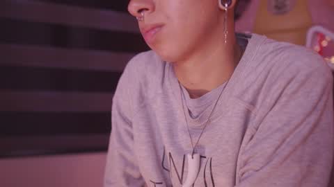 Snapshot of tommy_blue1 chatting on 02.17.25 Blue online show from 02.17.25