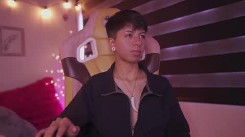 Snapshot of tommy_blue1 chatting on 02.26.25 Blue online show from 02.26.25