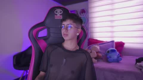 Snapshot of tommy_blue1 chatting on 03.11.25 Blue online show from 03.11.25