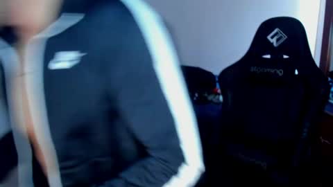 Twitter BreddTommy IG tommy bredd online show from 04.12.26