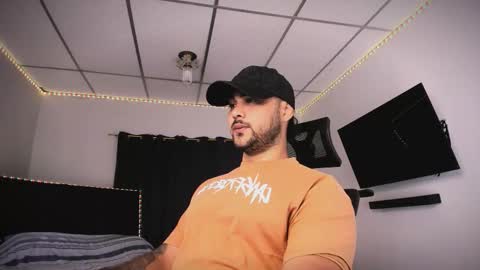 tommy_sccott online show from 02.05.26