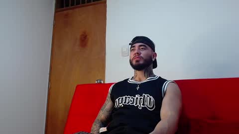 Snapshot of tommyblessd1 chatting on 01.31.25 Steven online show from 01.31.25