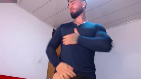 Snapshot of tommyblessd1 chatting on 11.24.25 Steven online show from 11.24.25