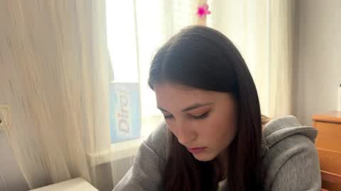 Snapshot of tomokozaya chatting on 05.30.26 Elizabeth online show from 05.30.26