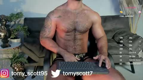 tomy_scott6 online show from 04.11.26
