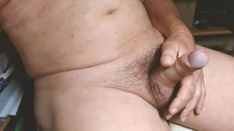 Snapshot of tomylela chatting on 10.02.25 tomylela online show from 10.02.25