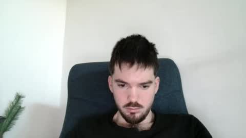 Snapshot of tomylind chatting on 04.28.26 Onlyfans - Tomylind keep you in touch there online show from 04.28.26