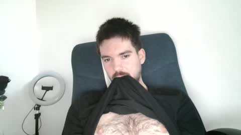 Snapshot of tomylind chatting on 05.10.26 Onlyfans - Tomylind keep you in touch there online show from 05.10.26