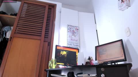 lady blue online show from 01.16.25