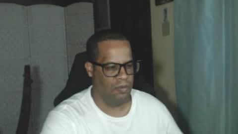 Snapshot of toni2814 chatting on 05.16.26 Antonio online show from 05.16.26