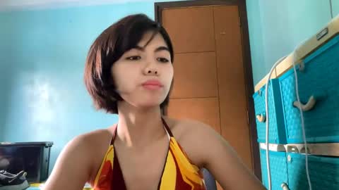 Snapshot of toniebirley chatting on 05.27.26 Mila online show from 05.27.26