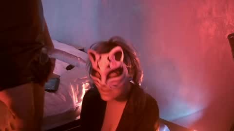 TwoInVelvet online show from 04.15.26